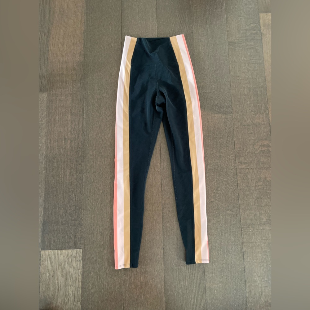 Beach riot orange hued striped leggings